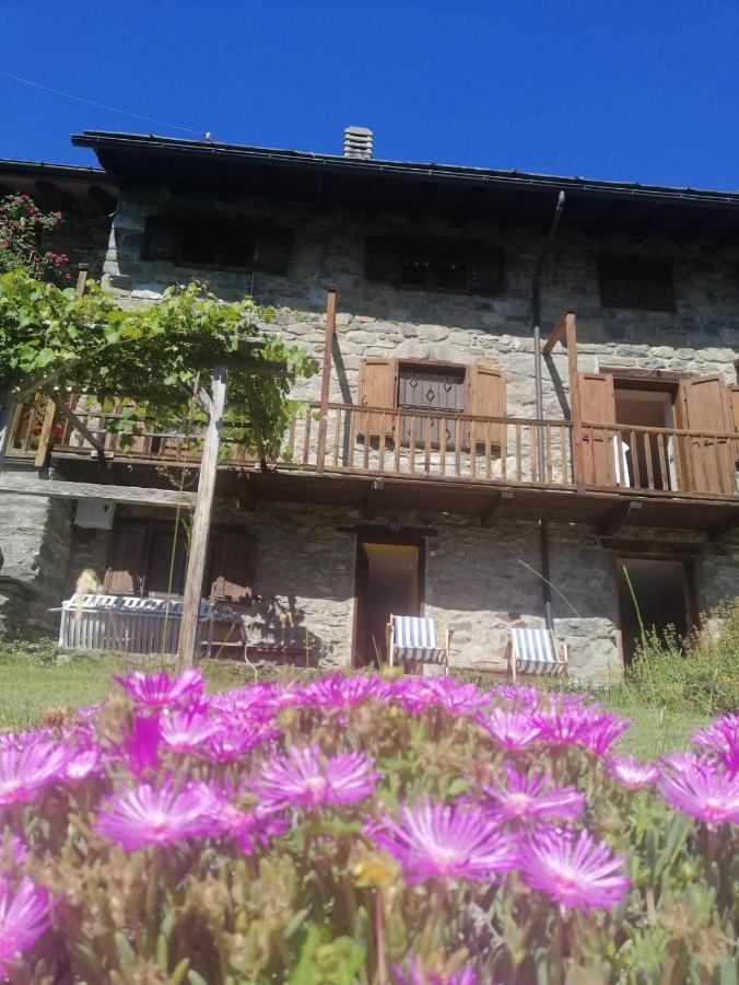 La Casa Di Martina Apartment Saint-Vincent Exterior photo